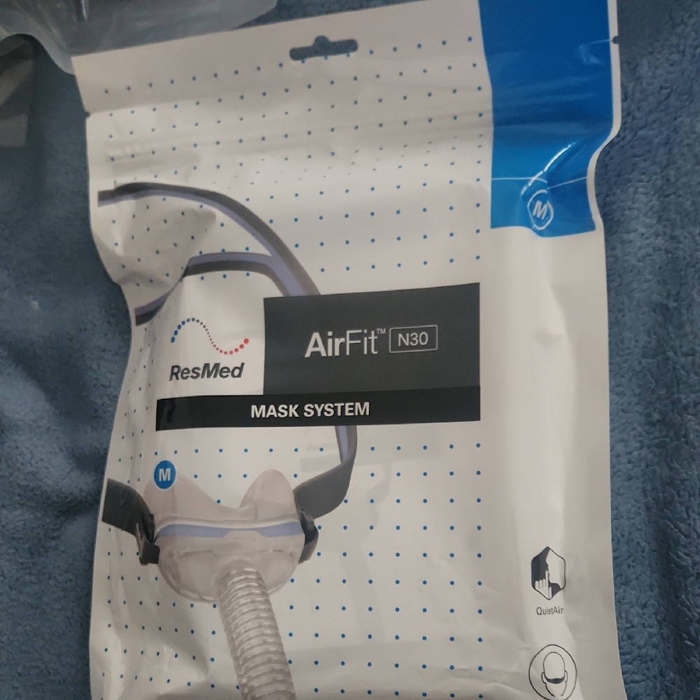 Brand New! ResMed AirFit N30 Mask System in Med